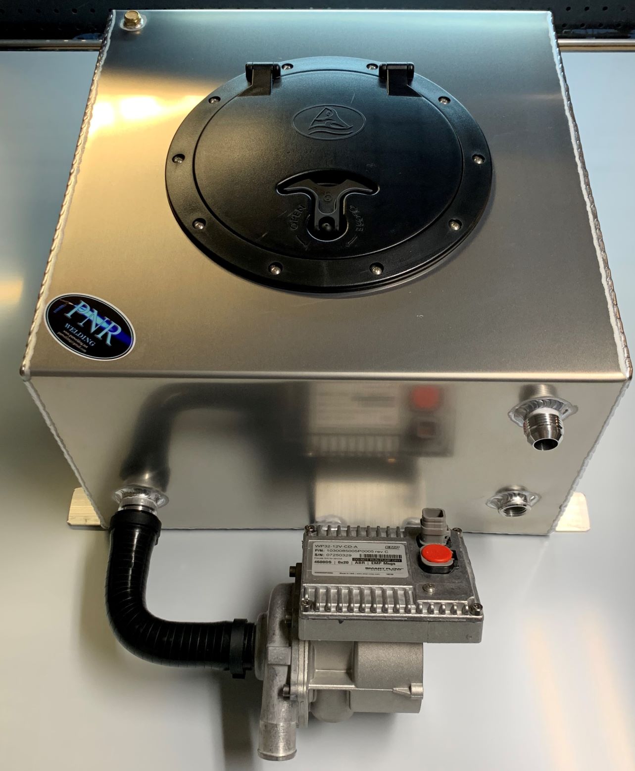 10 gallon 16″x16″x10″ ice tank and our WP32 reprogrammed EMP pump